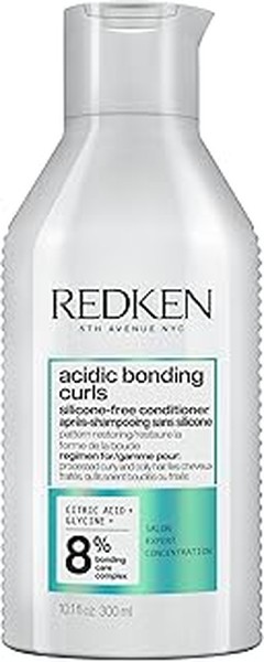 ¿Por qué es imprescindible usar acondicionadores para cabello rizado?