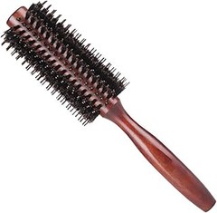 Pros y contras de utilizar cepillos redondos en el cuidado del cabello